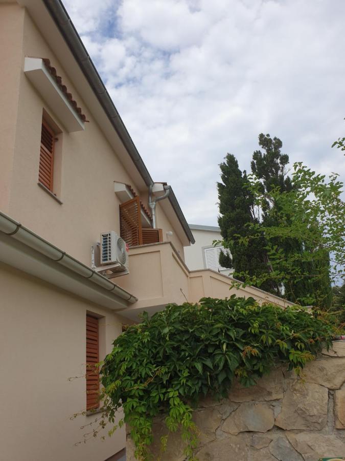 Apartments Davorka Банёл Экстерьер фото