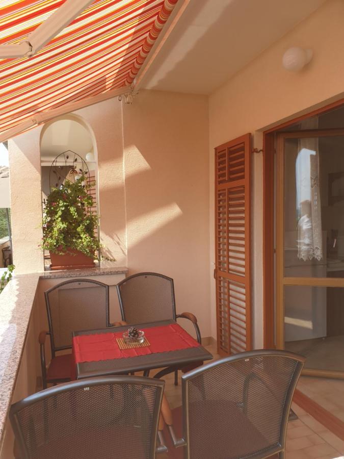 Apartments Davorka Банёл Экстерьер фото